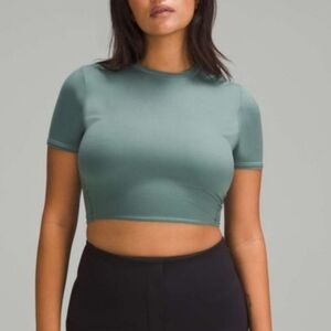 Lululemon Crop Top Wundermost Ultra-Soft Nulu Crewneck Cropped T-Shirt